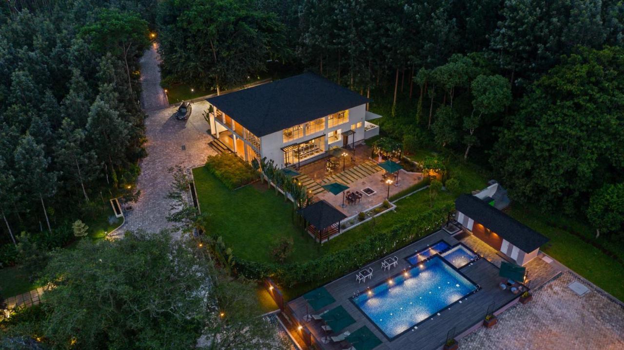 Vismita County Hotel Chikmagalūr Buitenkant foto